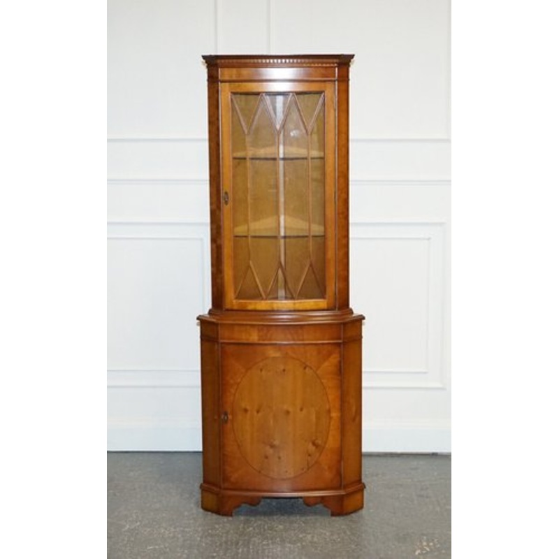 Vintage English Yew Wood Corner Cabinet for sale at Pamono